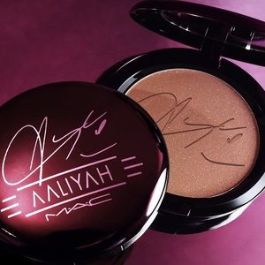 Mac Cosmetics “Aaliyah Baby Girl” Bronzer BNIB